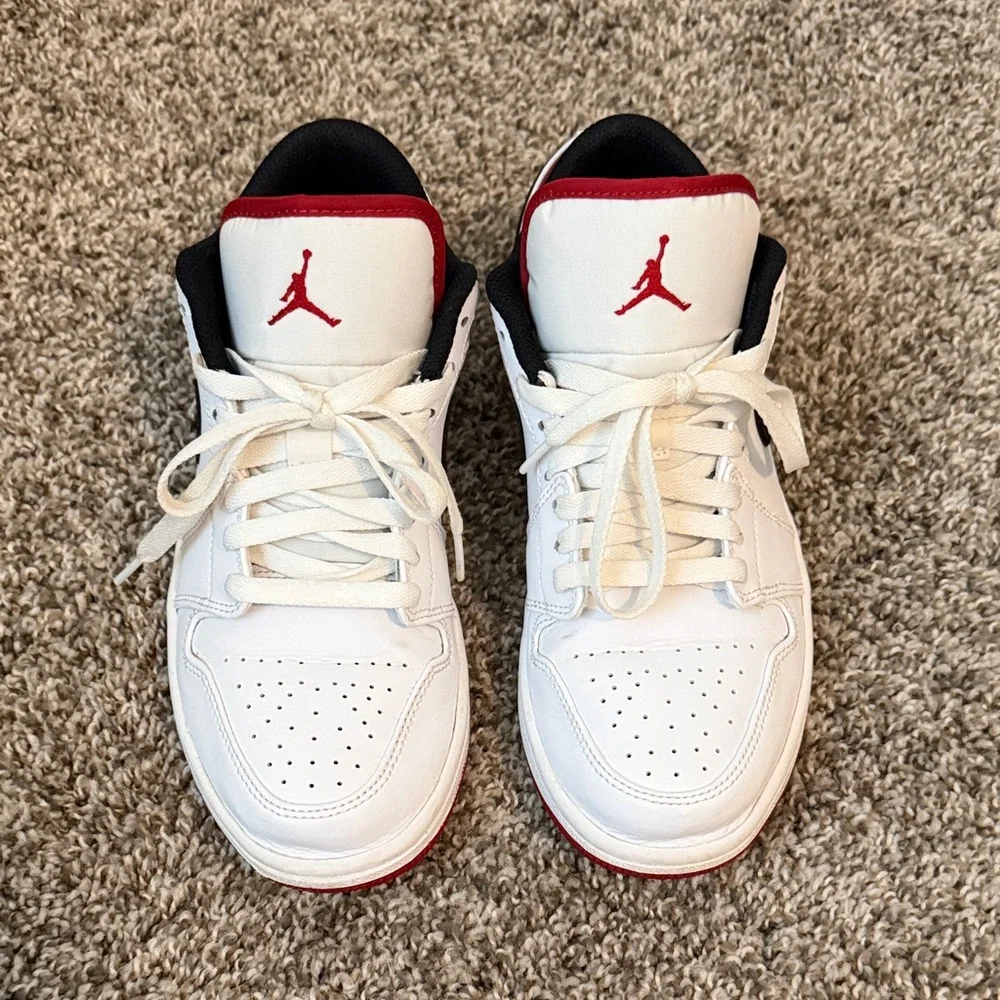 Nike Air Jordan 1 Low Men’s 7.5 Red Black White - Picture 3 of 13